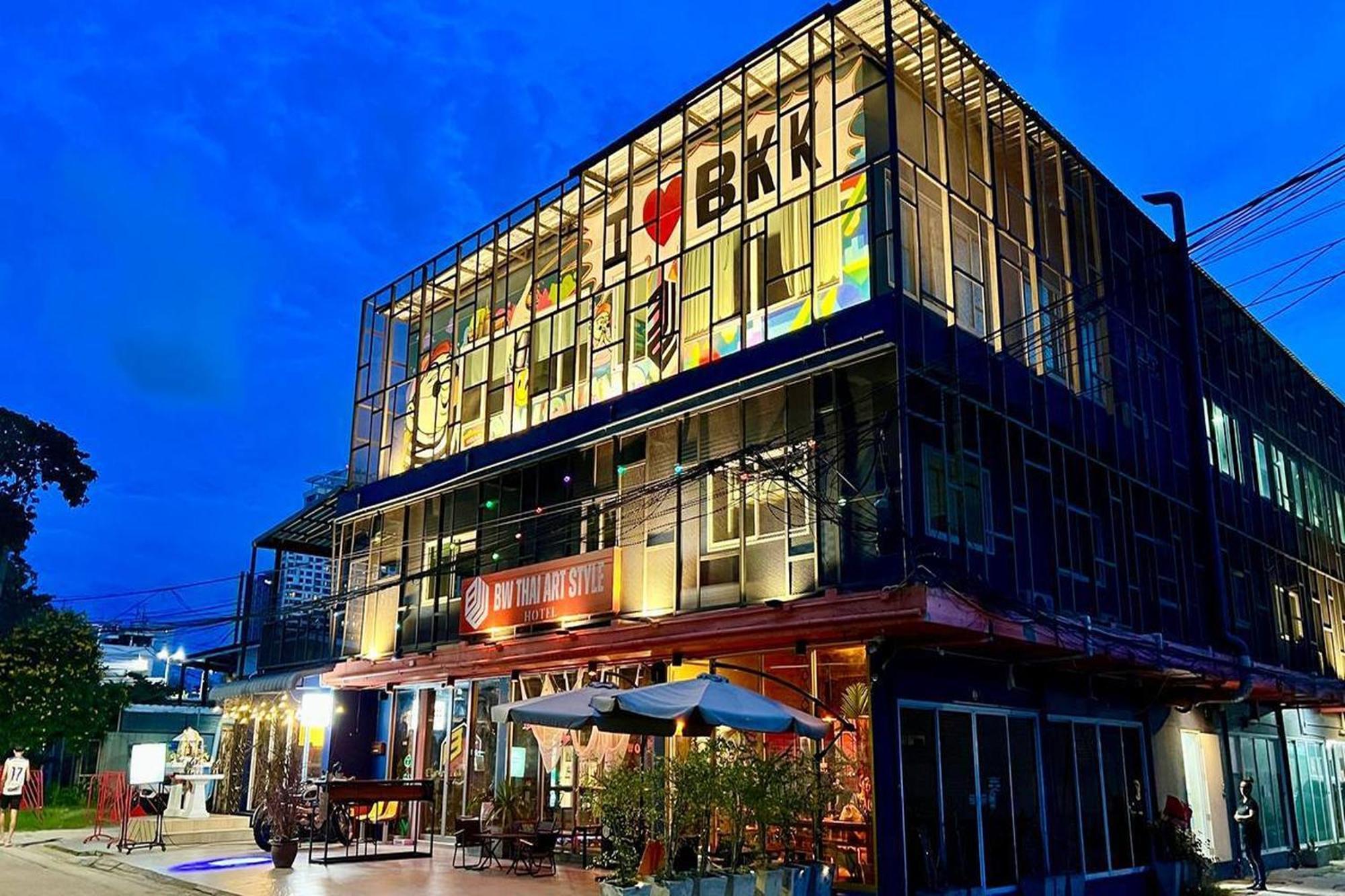 BW Thai Art Style Hotel Bangkok Exterior foto